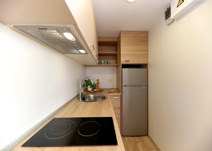 בית נופש Mobile Homes Sunrise & Sunset פריבלאקה