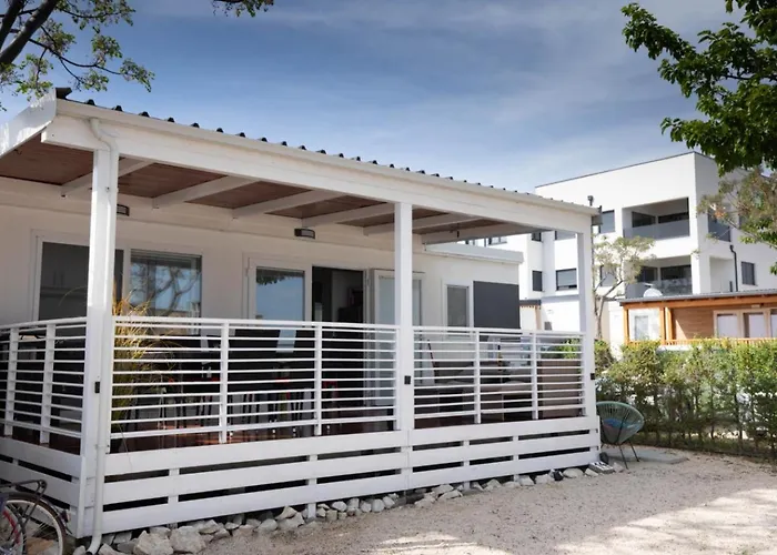 בית נופש Mobile Homes Sunrise & Sunset *